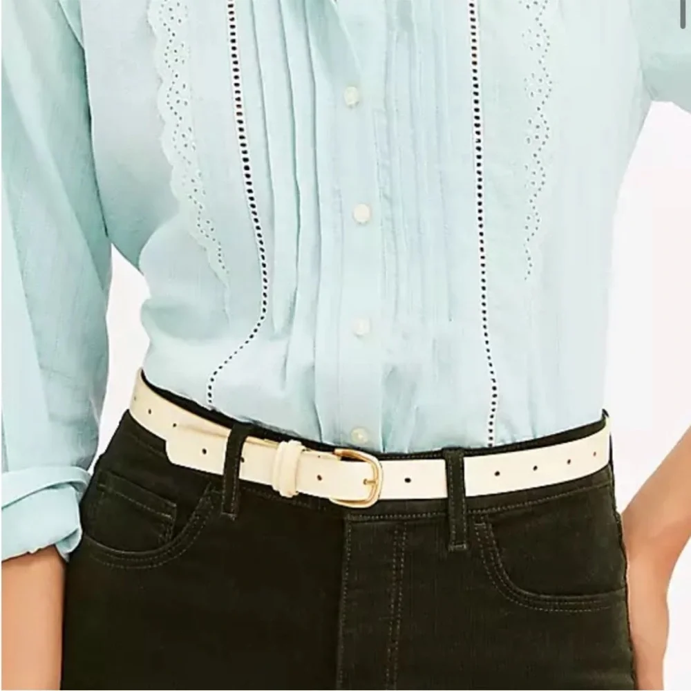 Loft Pistachio cotton button down | EUC - Picture 2 of 2